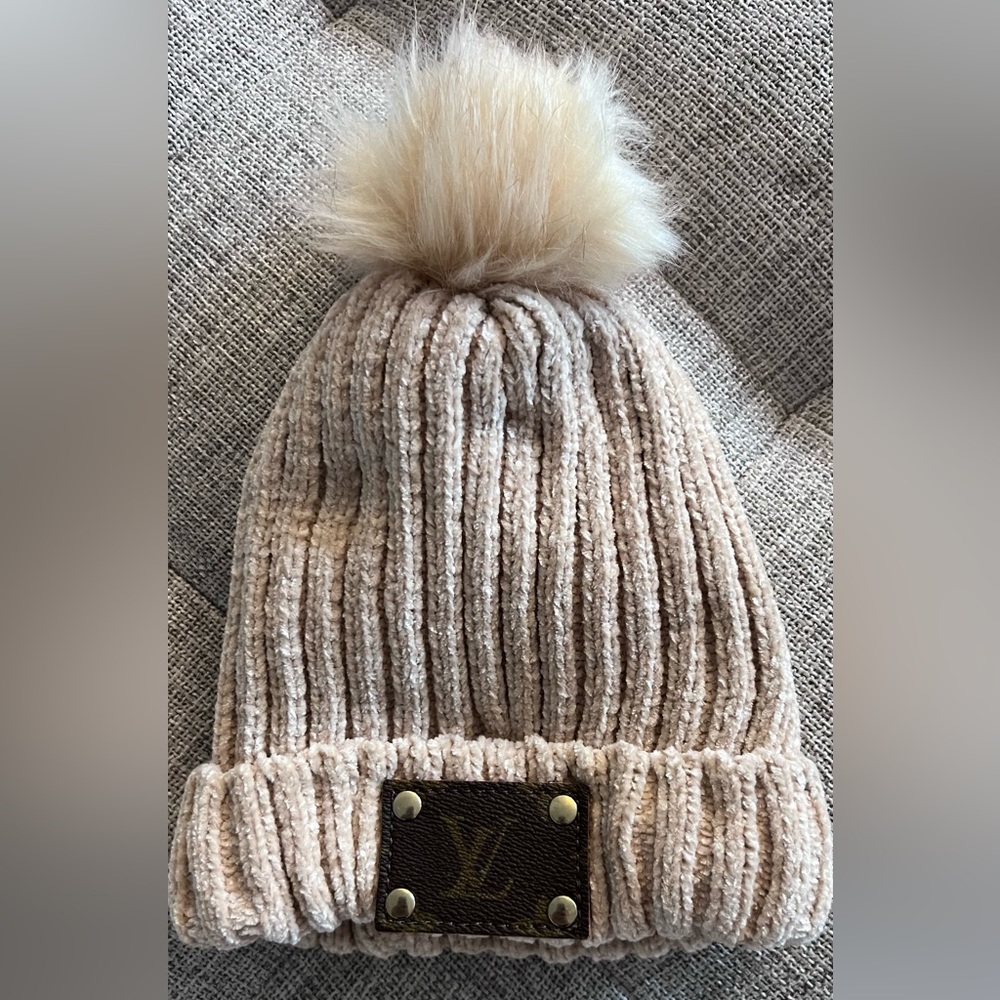 LV beanie